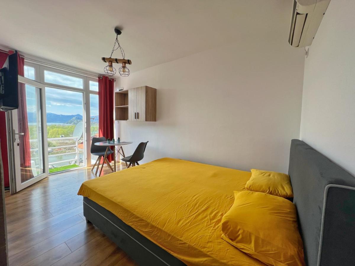 Jg Studio Apartment Vranjina Bagian luar foto