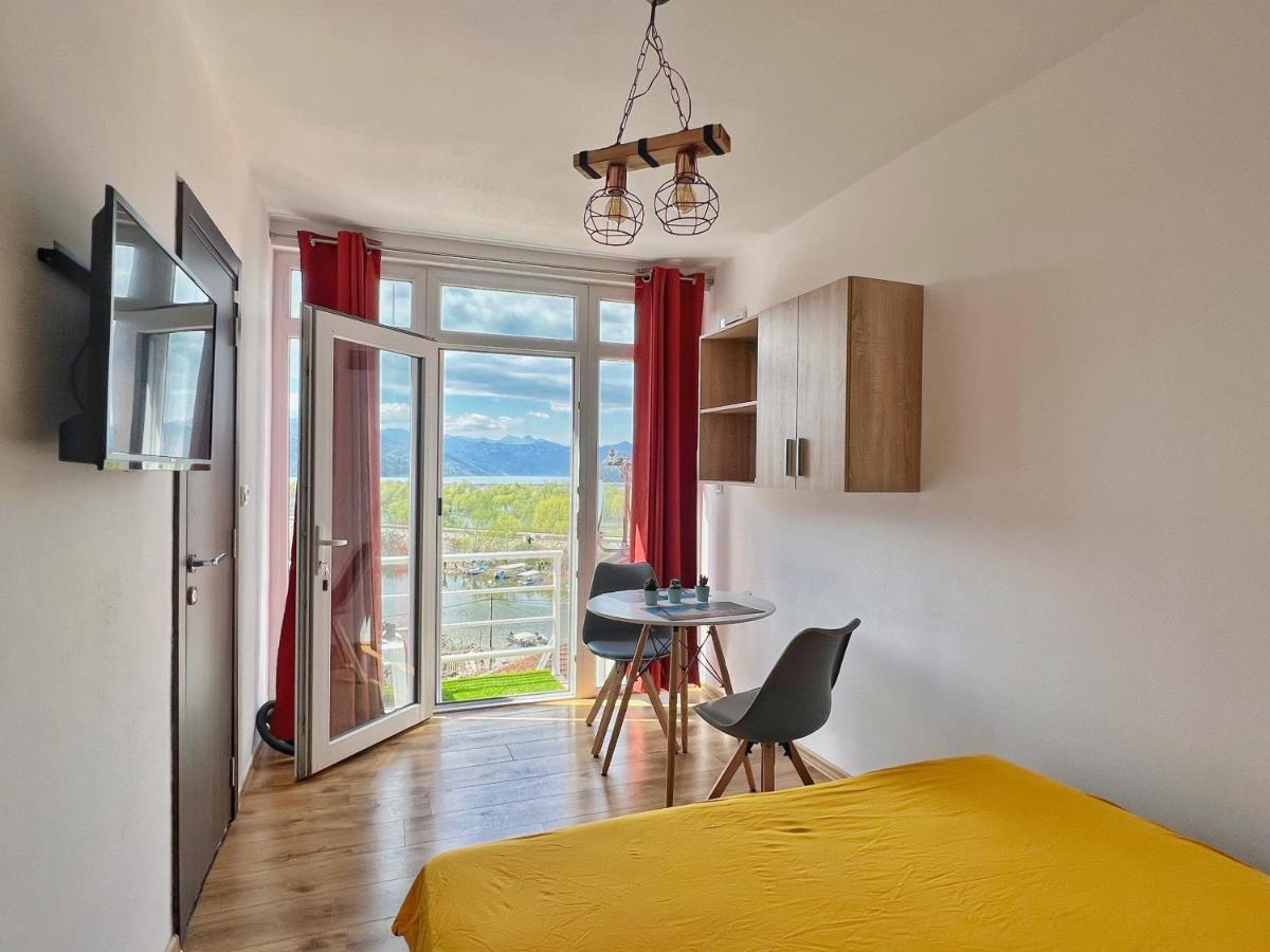 Jg Studio Apartment Vranjina Bagian luar foto