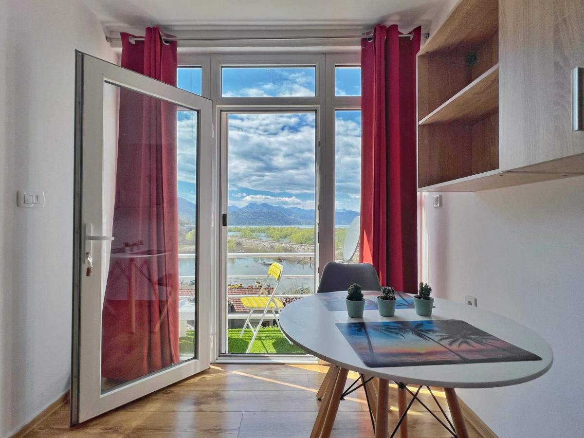 Jg Studio Apartment Vranjina Bagian luar foto